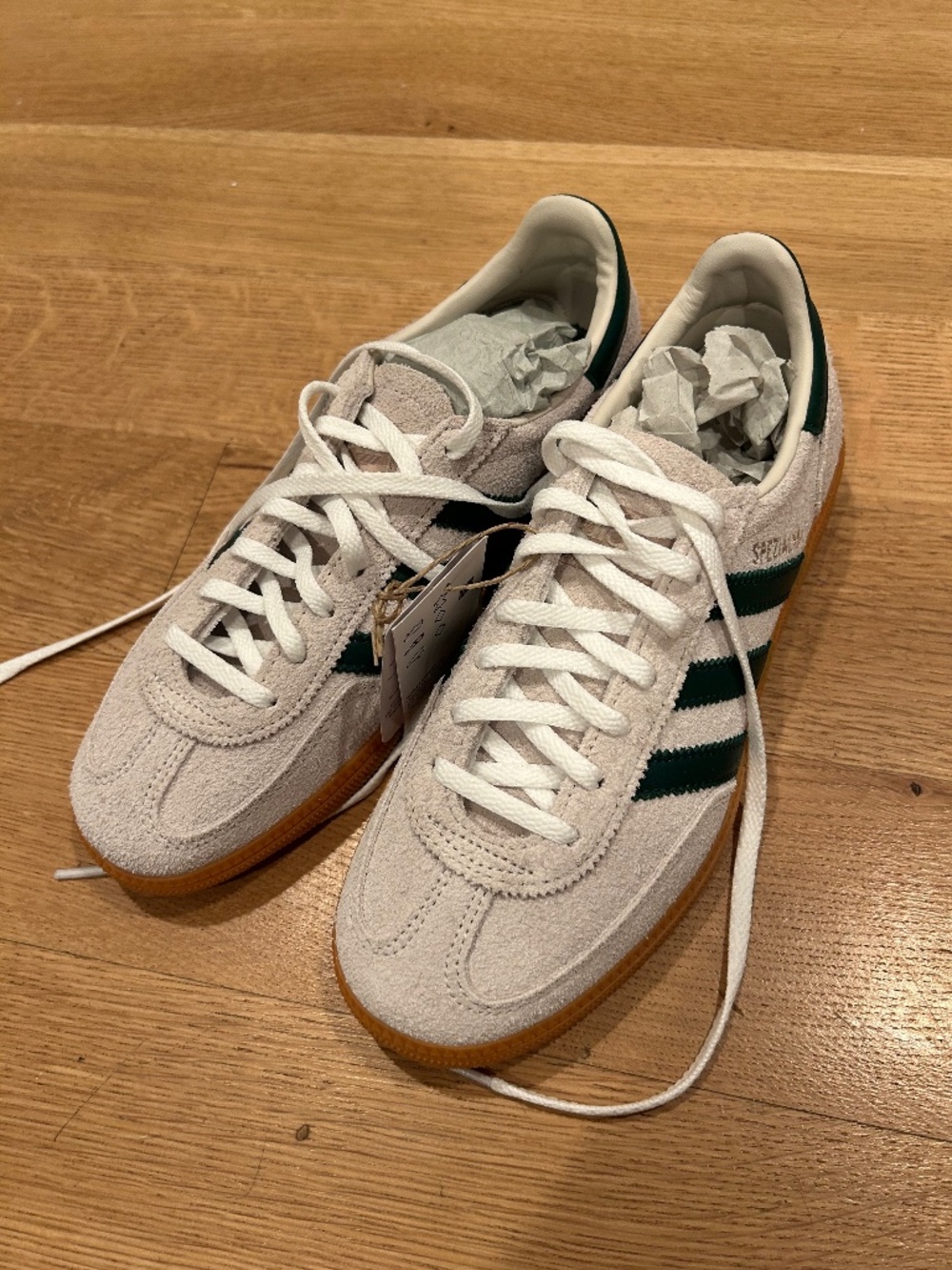 Adidas Handball Spezial Sneakers  6.5 Women